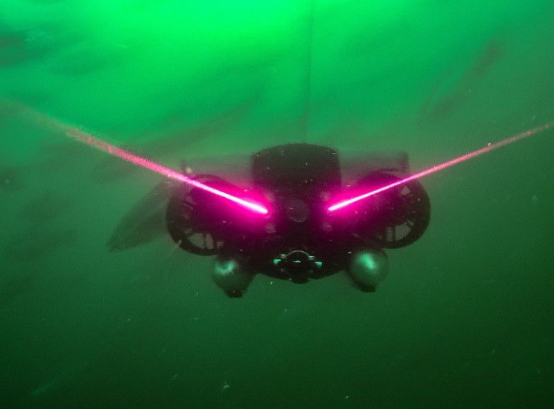 Drone-Under-Water